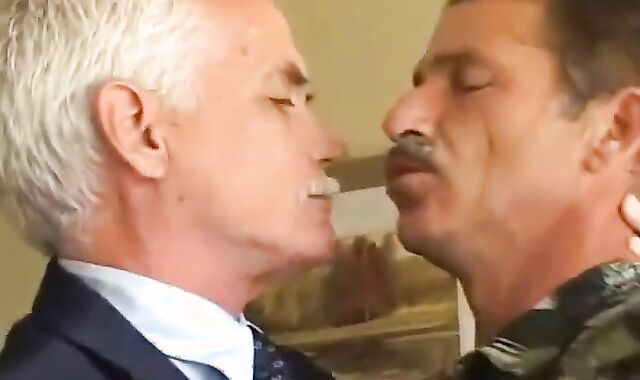 Micheal Burrk pound With Client