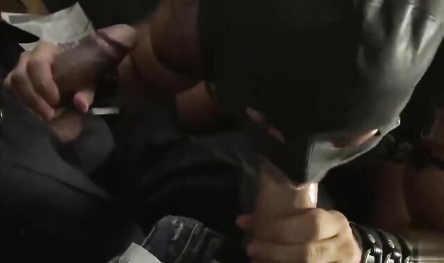 DOUBLE PENETRATION (Teddy Muscle Daddy unprotected fucked By 2 Daddies)