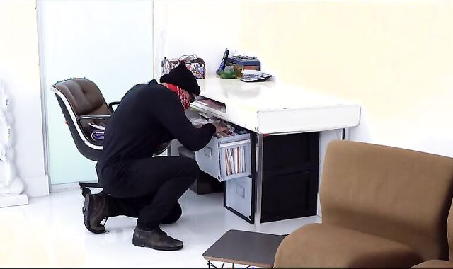 God Of Nail-a-thon - plumb Me!