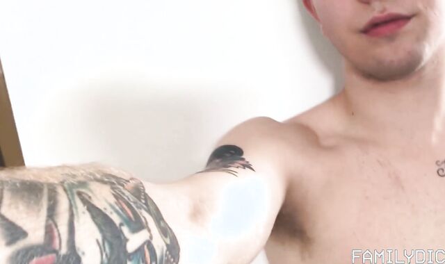 Mr. Stevensons twunk, Chapter 1 ? Stagging On daddy In The Shower