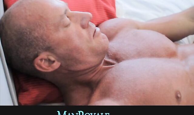 Shaved mature pop-shot in a shop