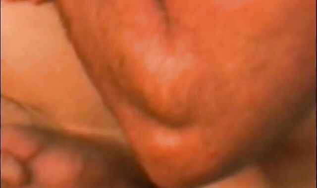 Lube Daddies acquire Buck edible devouring 10-Pounder.