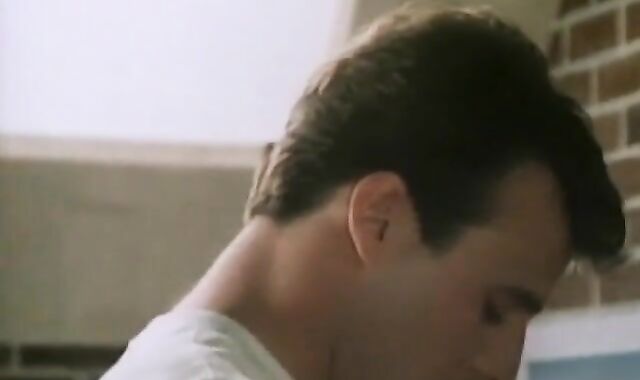 supreme-sized Guns (1986) - Catalina