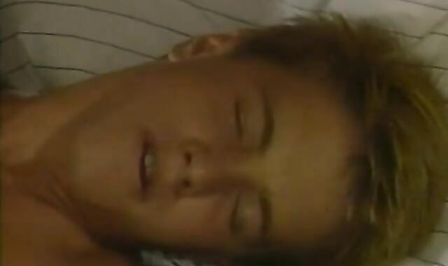 supreme-sized Guns (1986) - Catalina