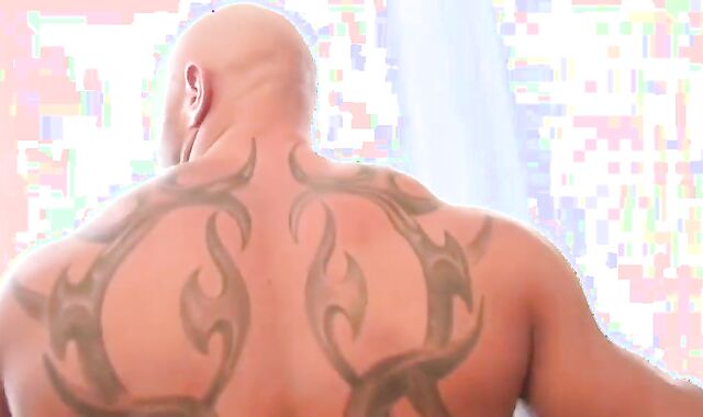 Muscle Father's pretty Little Unit