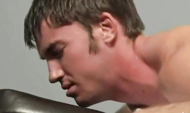 hawt Dad Cub Gives greatest Massage Ever