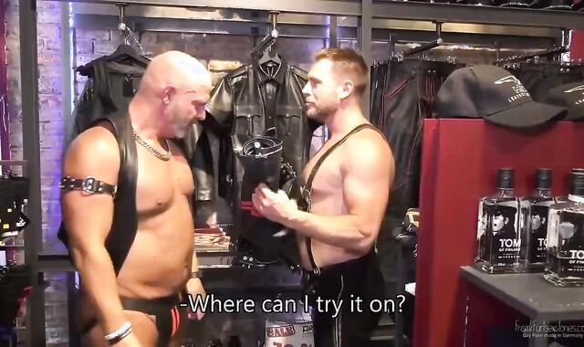 German Bang-out In Public 002