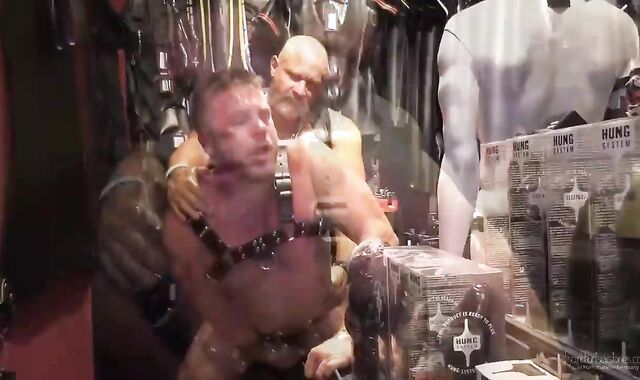 German Bang-out In Public 002