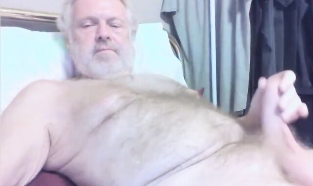 grandpa baby baby batter On cam