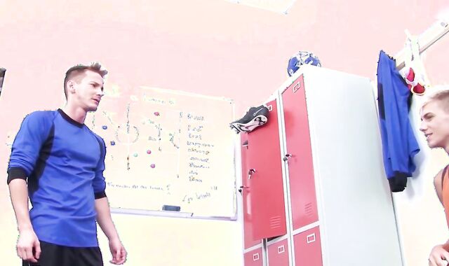 LucaVisconti-A jummy PERVERT IN THE LOCKER APARTMENT