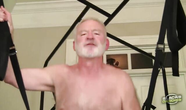 Favourable Daddy Acquires A Rock-rigid Darksome 10-Pounder