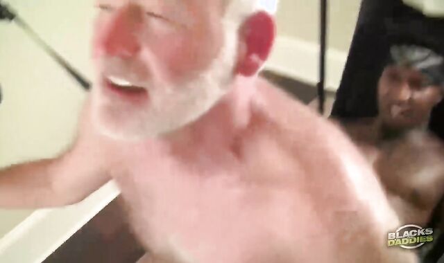 Favourable Daddy Acquires A Rock-rigid Darksome 10-Pounder