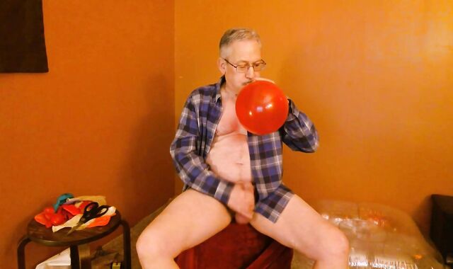 Balloonbanger 68) trio Med Size Balloons - Pop Jerk jizz - Dad