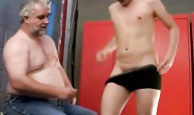 Father Grizzly Smack youthful