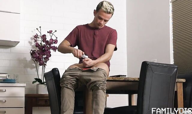 My dad pulverize Me Im The Kitchen