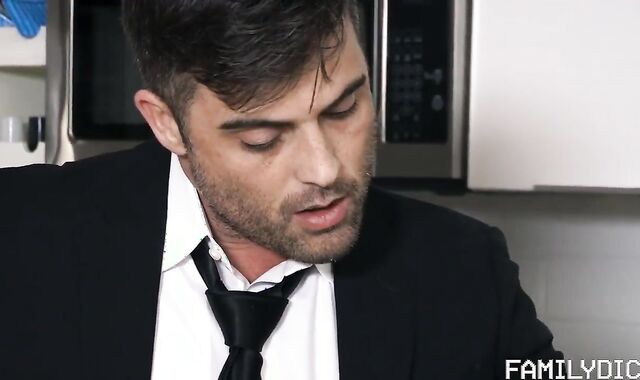 My dad pulverize Me Im The Kitchen