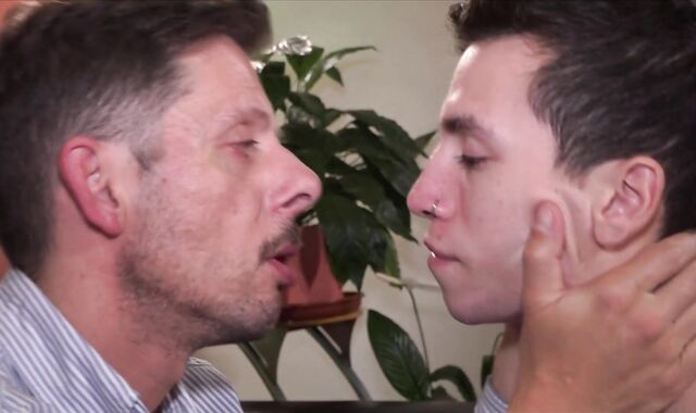 Rubber-free-for-all Me Father: Young Simon sans a love glove rump banging