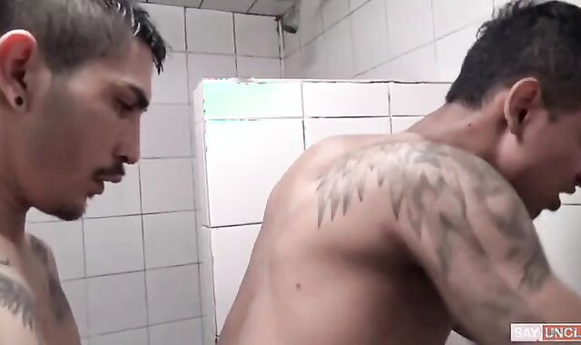 3way At Showers In Argentina. kinky gay Hook-Up