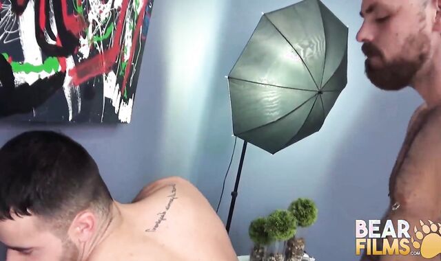 BEARFILMS Unshaved Wolves Rogue Status And Grizzly Torres Sans A Enjoy Mitten