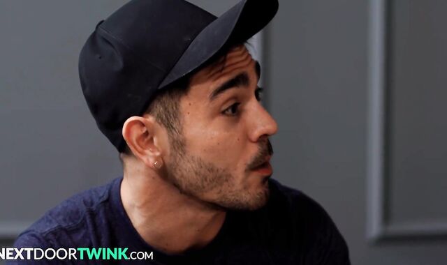 Hotty Pledges Stand Up To Sir, Shag n' Fellate - Des Irez, Max Lorde - NextDoorTwink