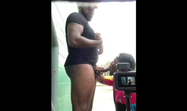 Public head/ sucking toes from a Twitter freak