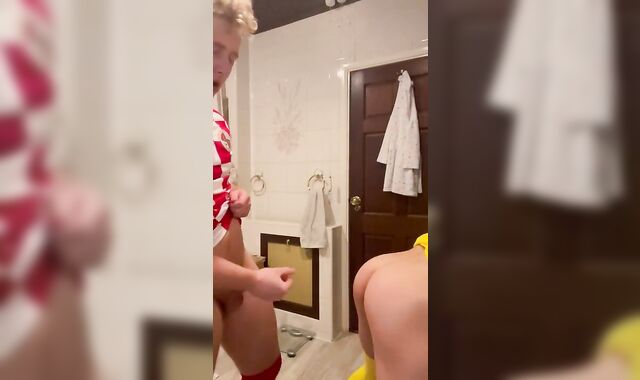 Jock ravages twink after game