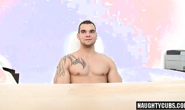 giant 10-Pounder Dad Casting With Facial cumshot