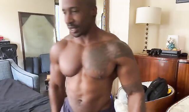 luscious-mouth-watering dark Father Knows How To Keep His man's salacious cleft Crammed