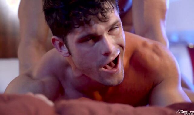 Falcon Studios: Devin Franco quick make-out shag-out gig