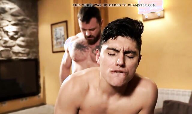 Daddy Barebacking teenage And Bulky nubile