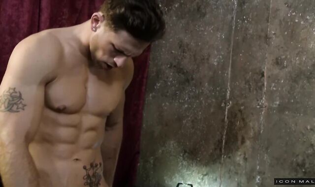 IconMale.com: Roman Todd and hairy Brendan Patrick roleplay