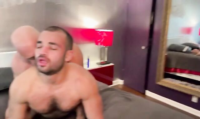 2 bushy Hunx Having It Away! ??