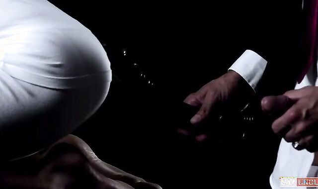 Forbidden dress Code – Benjamin Blue & Manuel Skye