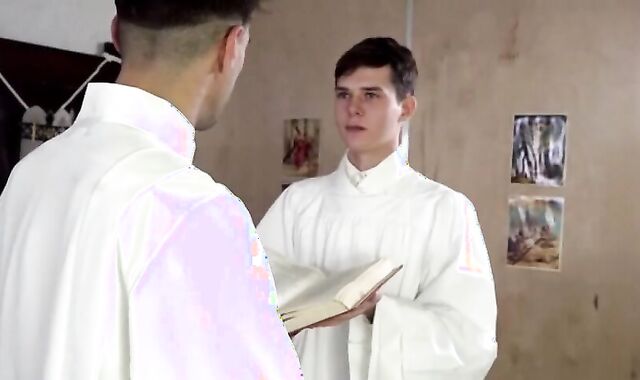 Alter fellow gets Barebacked By Priest