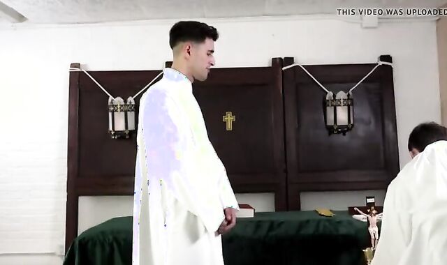 Alter fellow gets Barebacked By Priest