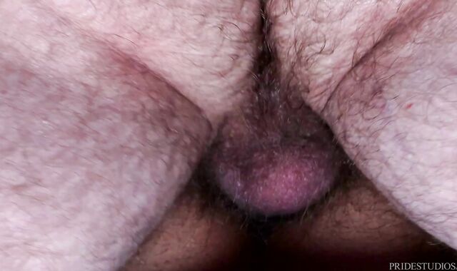 BearBack.com: JD Travis onanism scene