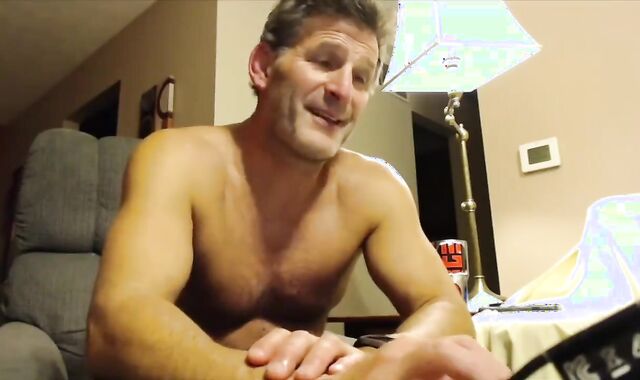 DILF Strokes Off On cam