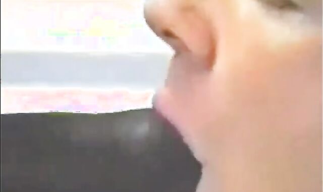 Max DeLong hefty 10-Pounder - blowage smash-out clip - Tube8.com