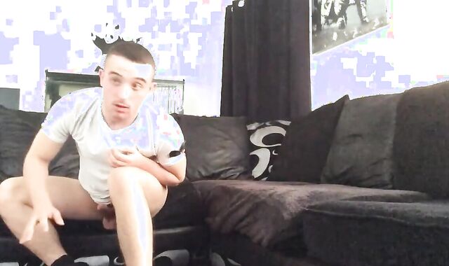 Straight British Mates Watch Porn and Wank Together ((FYFF))