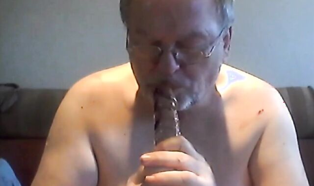 grandpa Have fun And gravy On webcam
