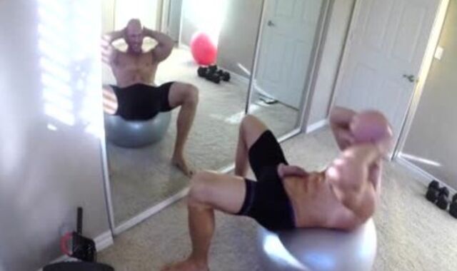 Porn fellow Johnny Sins Drains Off whilst Working Out