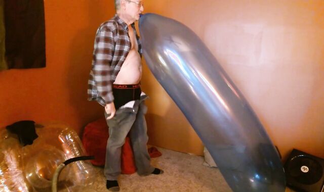 Balloonbanger 66) Part II - Parent Pounds humongous Plump And lengthy Balloons! Blows a flow And Blows a geyser!