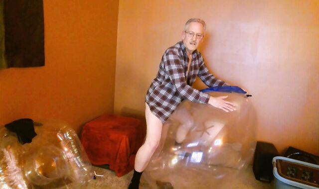 Balloonbanger 66) Part II - Parent Pounds humongous Plump And lengthy Balloons! Blows a flow And Blows a geyser!