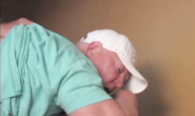 Parent Grizzly boinked At Home