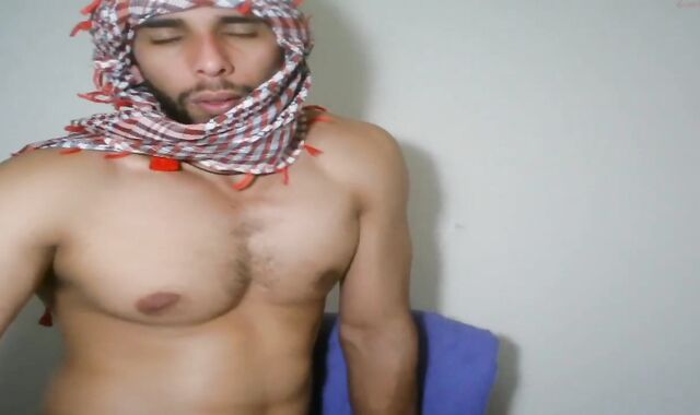 Arab chap With nasty Assplay