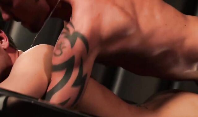 Add Title With Model Names & lengthy Description