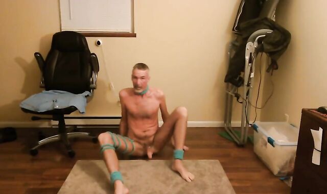 bare brown sphincter butt-plug Playtime