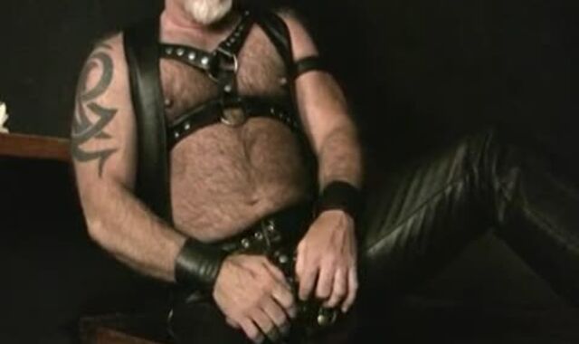 Leather Parent fap off