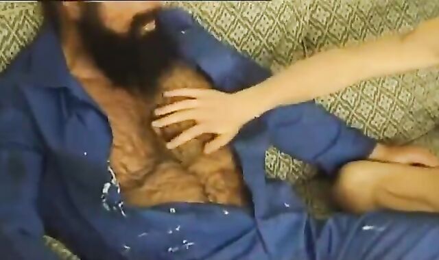 immaculatepleasure.tumblr.com - [Daddy] Daddy Otter poke teen