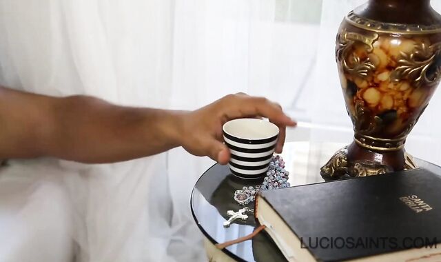 messy Widely opened aperture